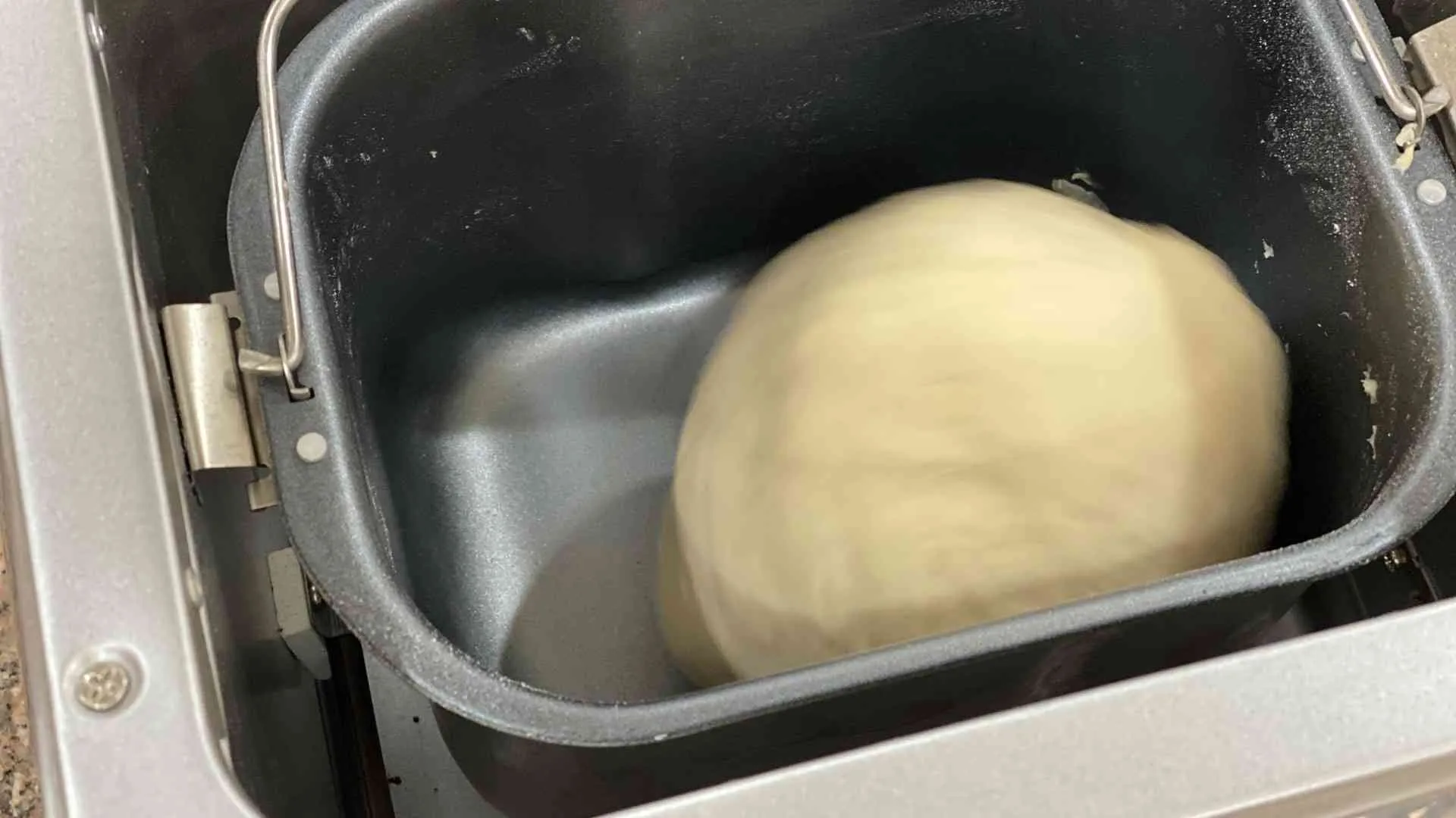 Set the bread machine to dough – How To Make Cast Iron Bread Rolls