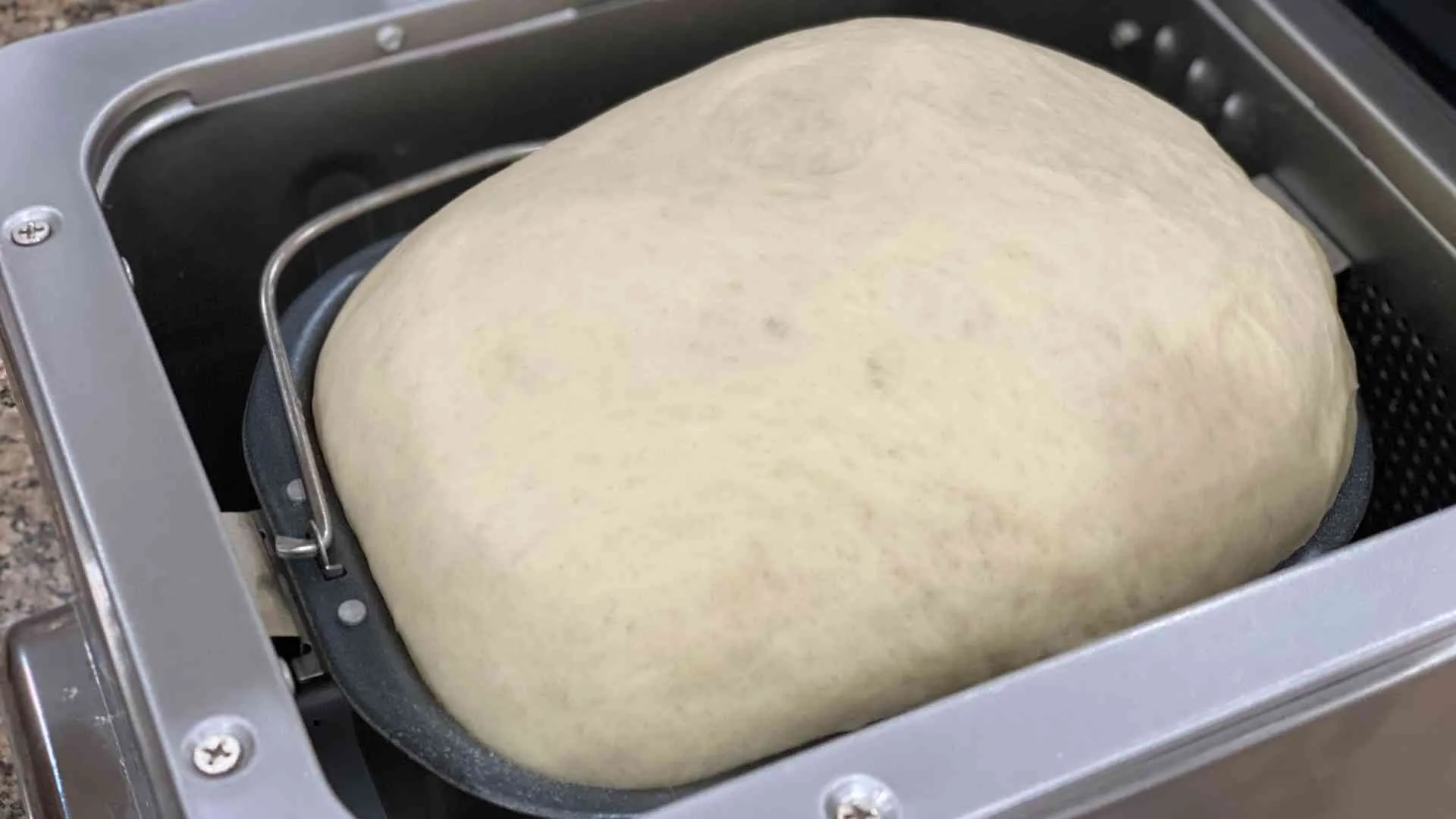 Let the dough rise – How To Make Cast Iron Bread Rolls